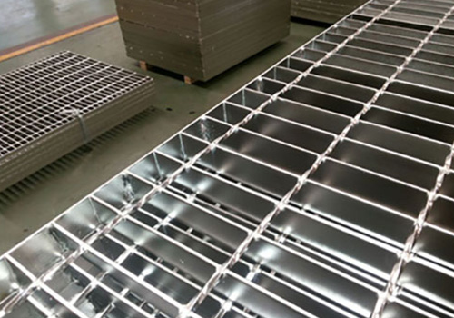 Exploring Stainless Steel Grating: Its Definition and Key Applications