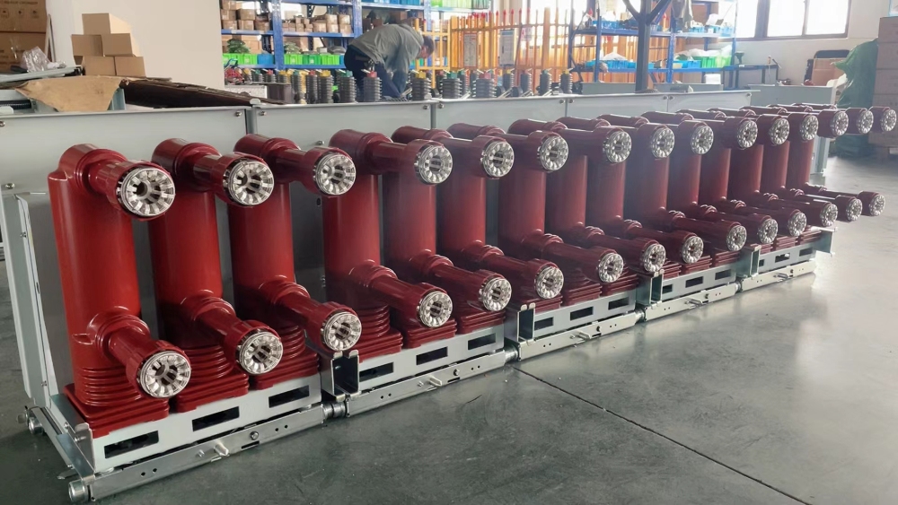 Innovative Indoor Circuit Breaker Solutions | Leading Manufacturer Insights