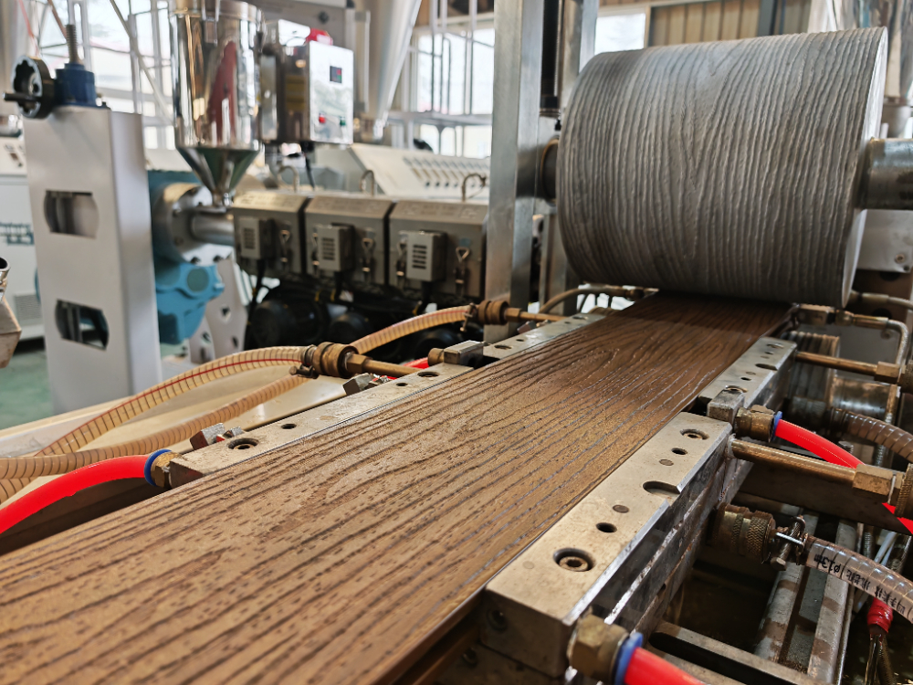 Optimizing WPC Decking Machine Manufacturing: Enhancing Production Efficiency